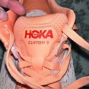 HOKA  Clifton 8